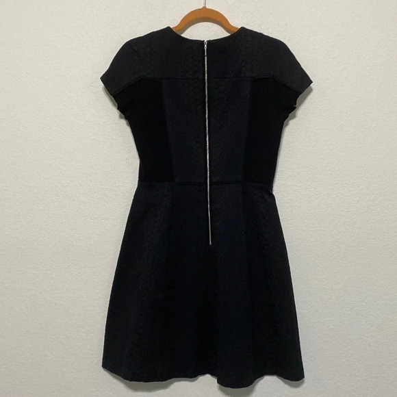Rebecca Taylor Short Sleeve Snake Jacquard Fit and Flare Knit Dress Size 4 - Picture 3 of 8